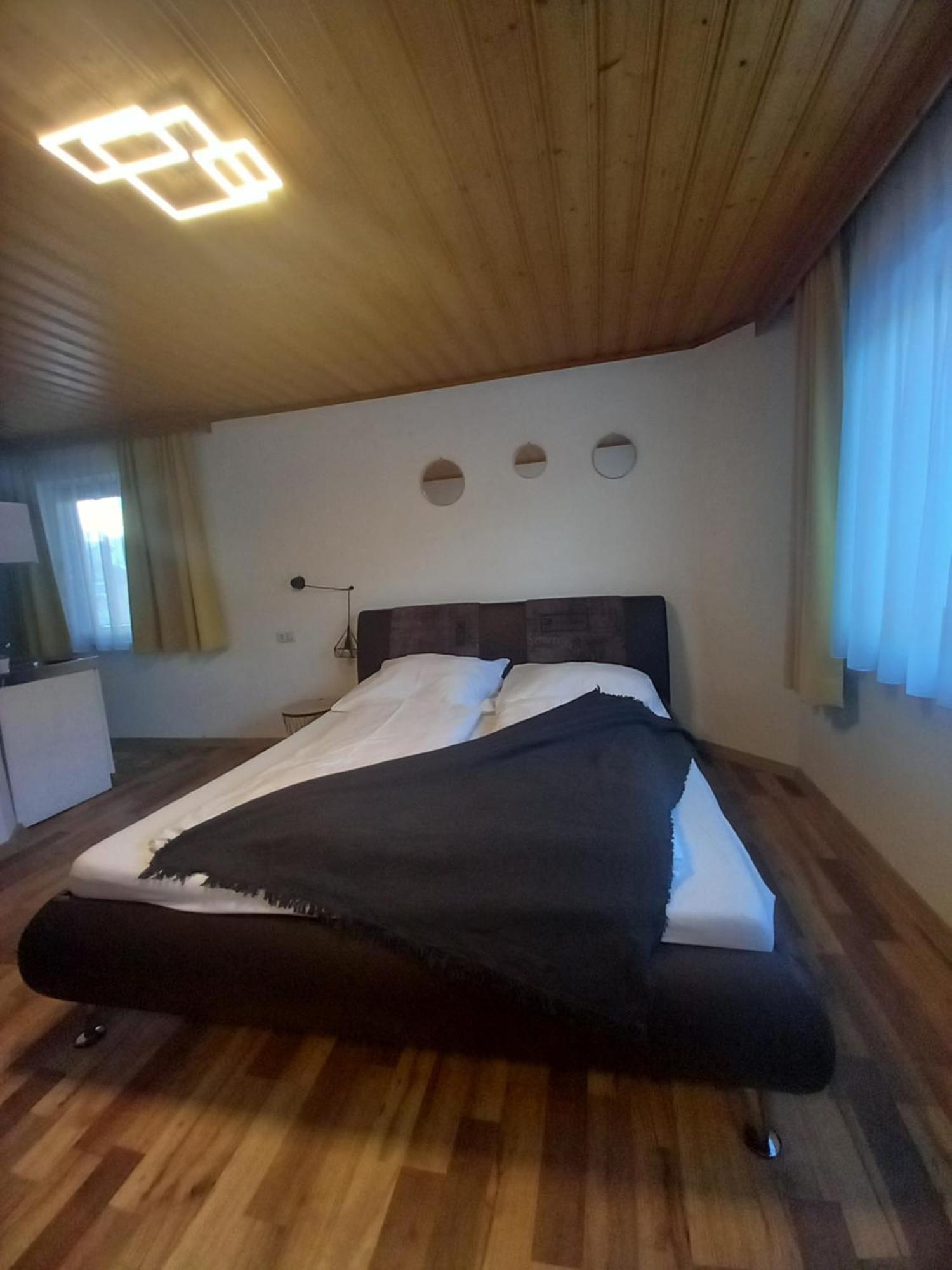 Mani'S Appartements 라드스타드트 외부 사진