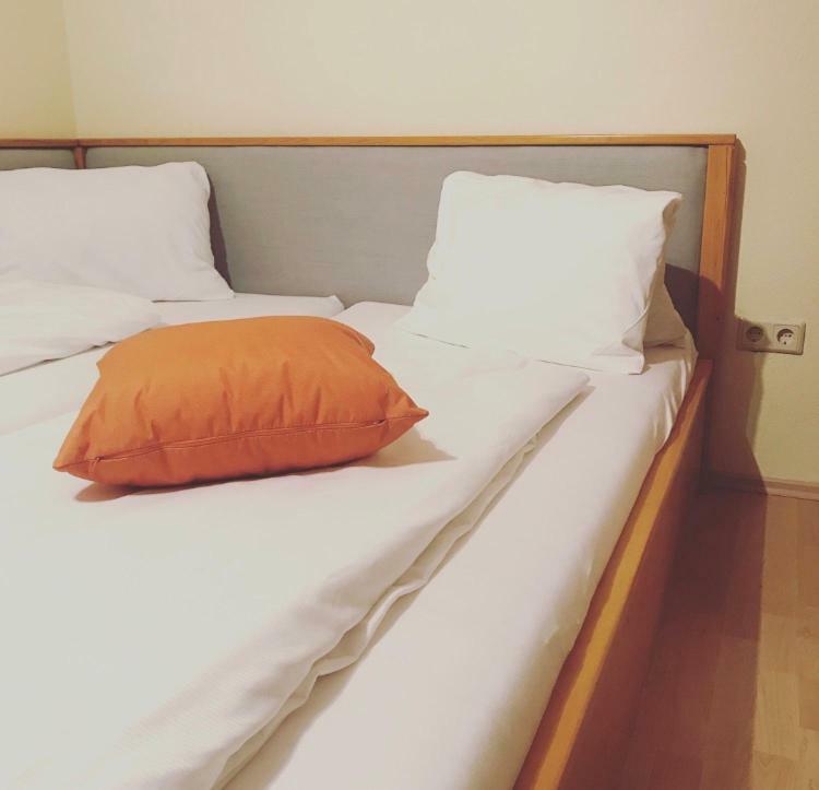 Mani'S Appartements 라드스타드트 외부 사진